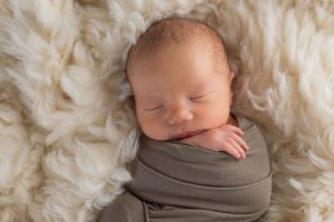 Photographe nouveau-né - Bébé endormi